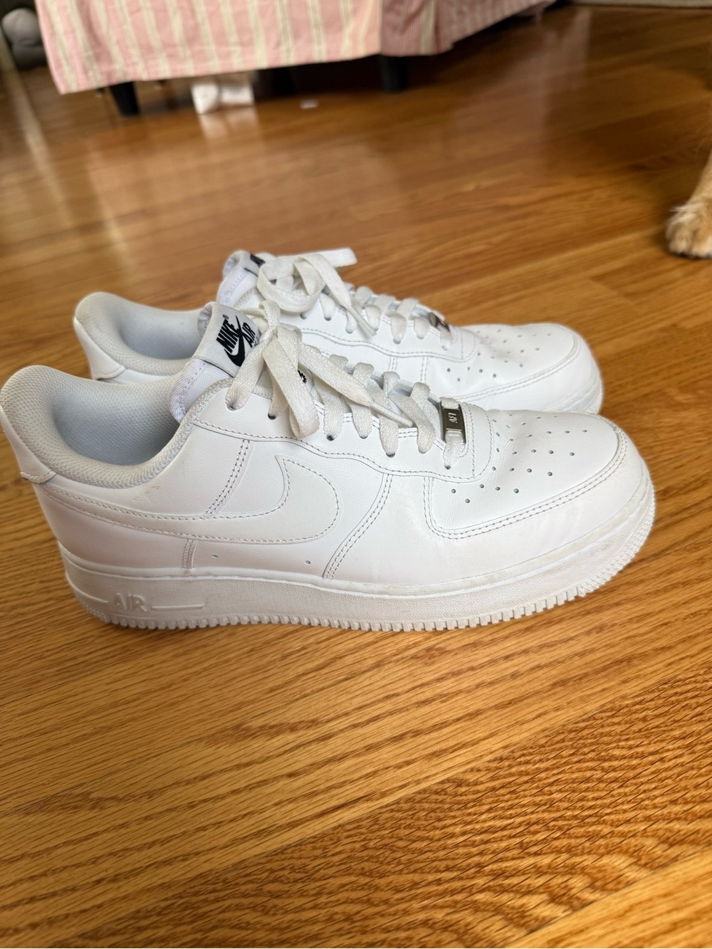 Men’s Nike White Air Force 1 Low Sneakers
